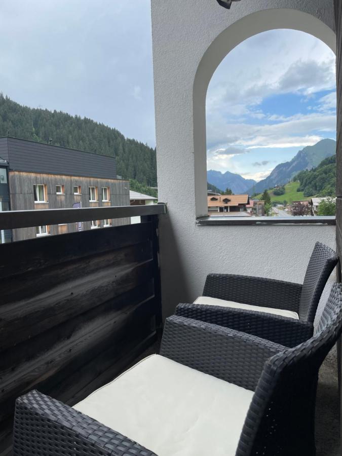Haus St. Martin Hotel Klosterle am Arlberg Exterior photo
